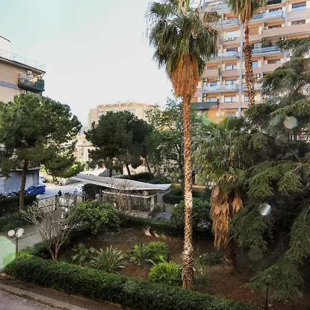 A Casa Di Fra' ベッド・アンド・ブレックファスト パレルモ